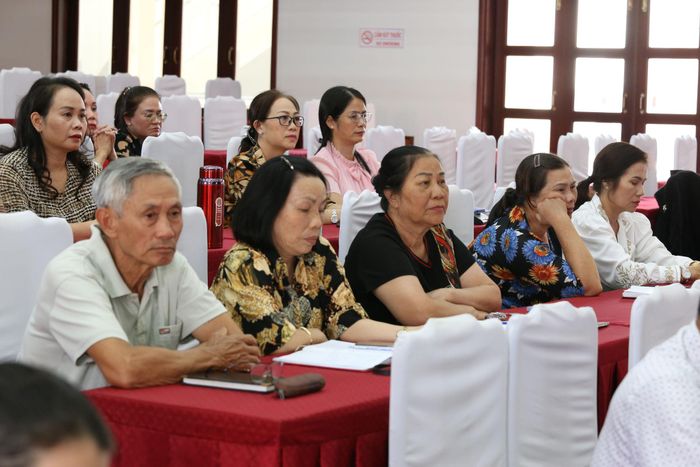 Các đại biểu tham dự hội nghị