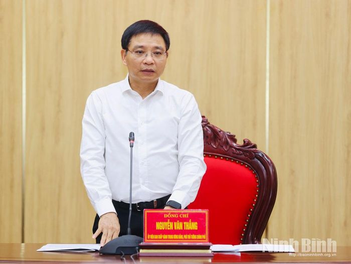 Phó Thủ tướng Chính phủ Nguyễn Văn Thắng phát biểu kết luận tại buổi làm việc.