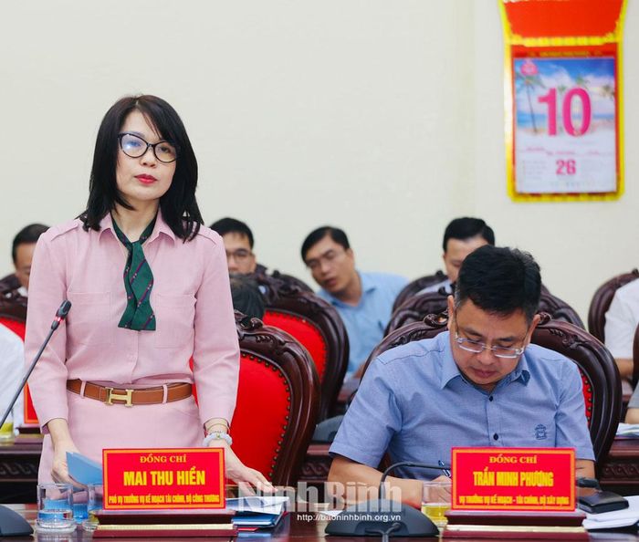 Đồng chí Mai Thu Hiền, Phó Vụ trưởng Vụ Kế hoạch Tài chính, Bộ Công Thương phát biểu tại buổi làm việc.