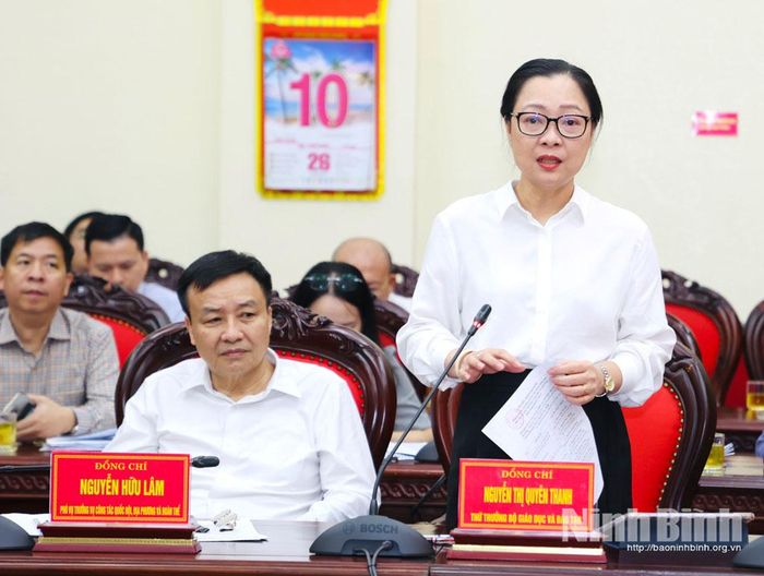 Đồng chí Nguyễn Thị Quyên Thanh, Thứ trưởng Bộ Giáo dục và Đào tạo phát biểu tại buổi làm việc.