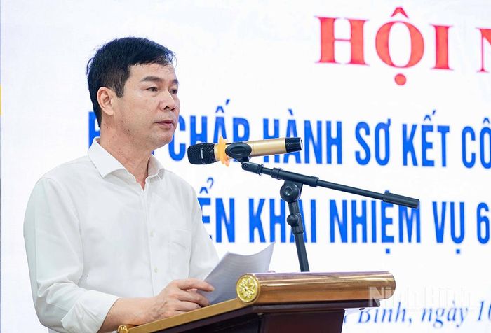 Đồng chí Đỗ Xuân Trường, Chủ tịch Liên minh HTX tỉnh phát biểu kết luận hội nghị.