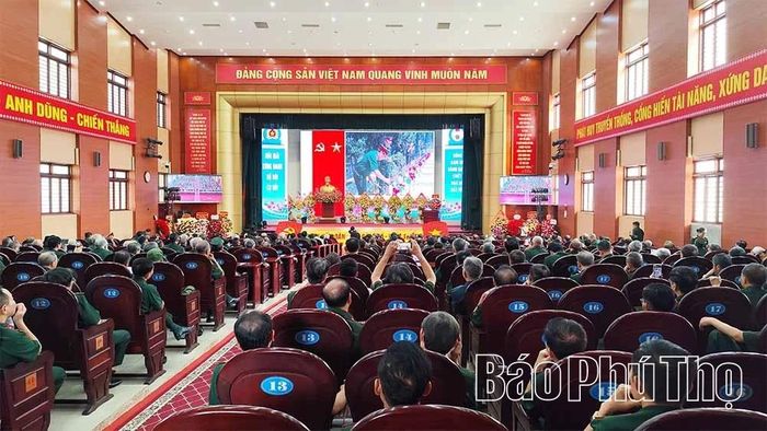 Quang cảnh chương trình gặp mặt Hội truyền thống Cựu chiến binh toàn quốc Mặt trận Vị Xuyên - Hà Tuyên.
