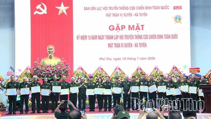 Các tập thể, cá nhân có thành tích tiêu biểu trong công tác xây dựng tổ chức Hội được biểu dương, khen thưởng.