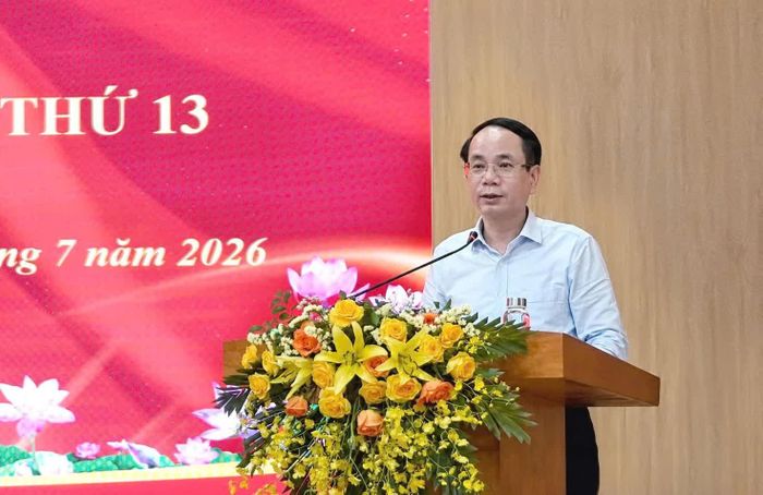 Đồng chí Phan Mạnh Hùng, Bí thư Đảng ủy phường Đồng Hới phát biểu kết luận tại hội nghị - Ảnh: H.Tr