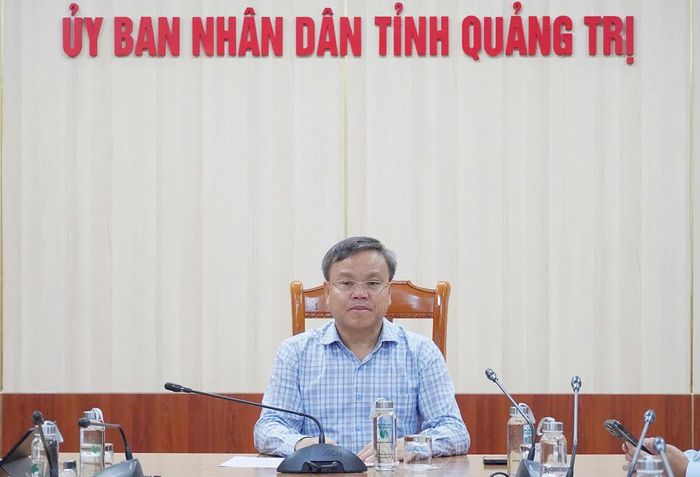 Đồng chí Lê Đức Tiến, Phó Chủ tịch UBND tỉnh tham dự cuộc họp tại điểm cầu Quảng Trị - Ảnh: H.L