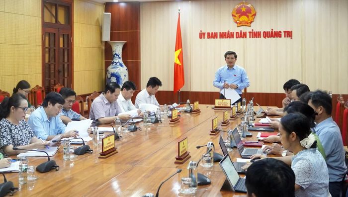 Đồng chí Trần Vũ Khiêm, Phó Bí thư Thường trực Tỉnh ủy, Trưởng đoàn đại biểu Quốc hội tỉnh, Trưởng đoàn Giám sát phát biểu tại buổi làm việc - Ảnh: N.M