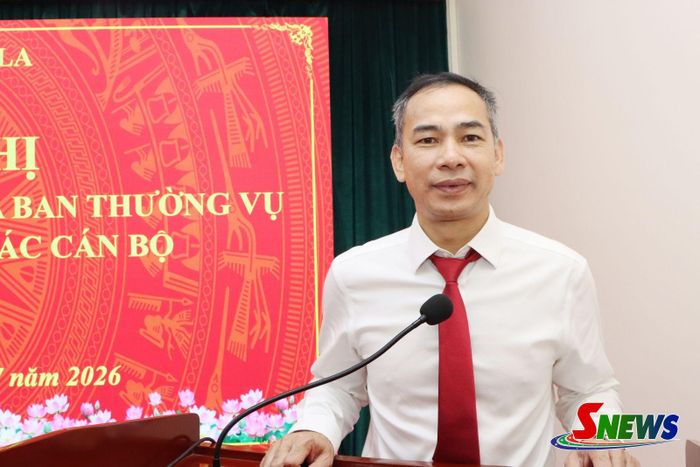 Đồng chí Huỳnh Minh Tuấn phát biểu nhận nhiệm vụ.