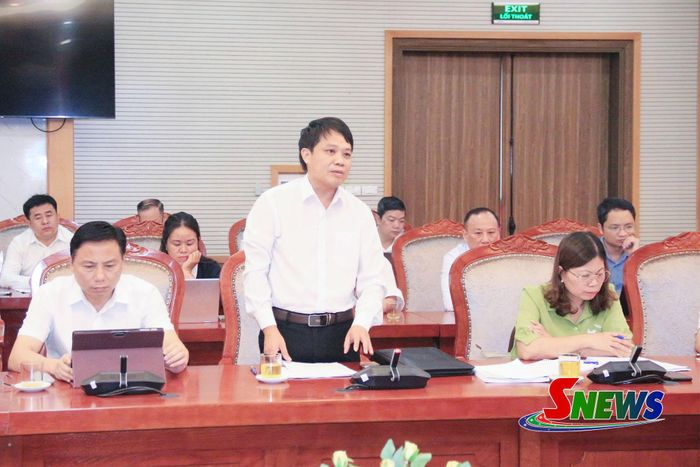 Đại biểu thảo luận tại hội nghị.