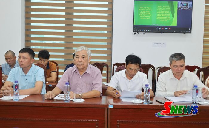 Các đại biểu tham dự hội nghị.