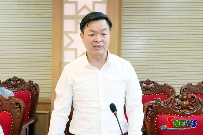 Lãnh đạo Sở Tài chính phát biểu tại hội nghị.