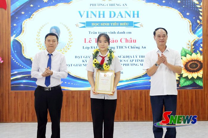 Phường Chiềng An vinh danh học sinh có thành tích xuất sắc.