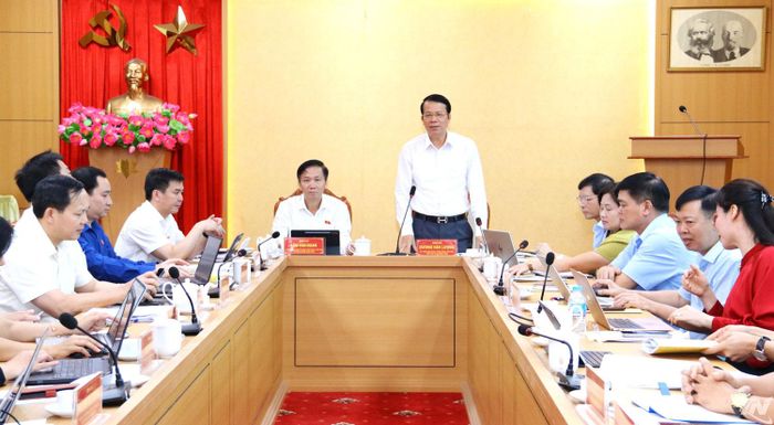 Đồng chí Phó Chủ tịch UBND tỉnh Thái Nguyên Dương Văn Lượng phát biểu tại buổi làm việc.