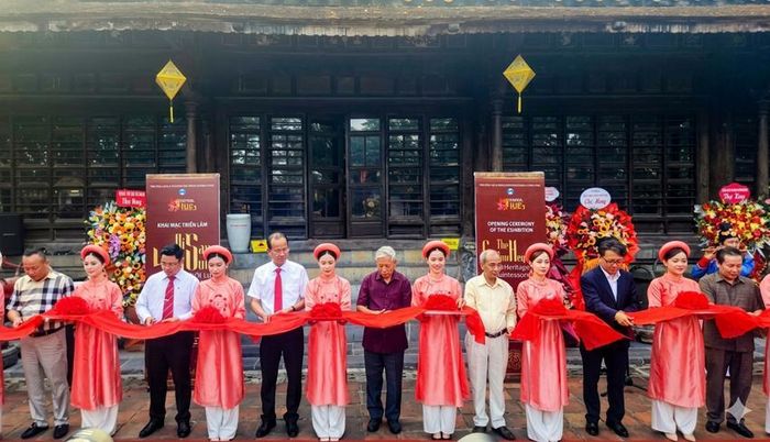 23 nhà sưu tập với hơn 100 hiện vật, bộ hiện vật tham gia triển lãm “Di sản vàng son - Tinh hoa hội tụ”
