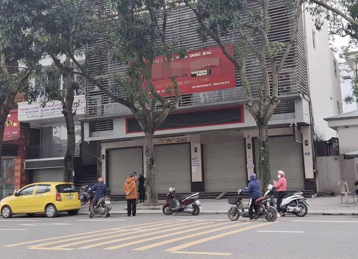 Trước đó, các cơ sở kinh doanh của Công ty Cổ phần Vàng bạc Phương Xuân đều đóng cửa.