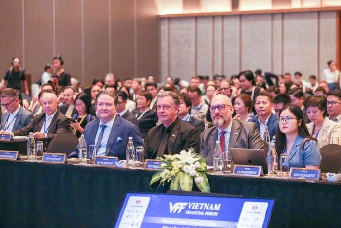 Diễn đàn Tài chính Việt Nam năm 2026 thu hút nhiều chuyên gia trong và ngoài nước tham gia, hiến kế. Ảnh: Linh Đan