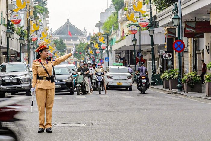 Công an Hà Nội sẽ tổ chức phân luồng, tạm cấm và hạn chế phương tiện trên một số tuyến đường vào ngày 11/7