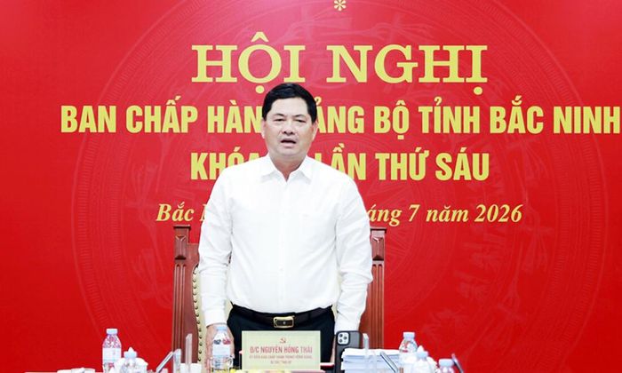 Bí thư Tỉnh ủy Bắc Ninh Nguyễn Hồng Thái phát biểu tại hội nghị. Ảnh: PV