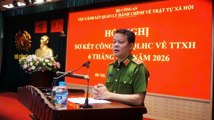 Cục trưởng C06, Thiếu tướng Vũ Văn Tấn phát biểu. Ảnh: Lê Hiền