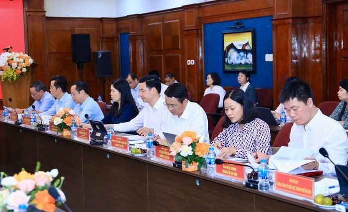 Các đại biểu tham dự cuộc làm việc. Ảnh: hanoi.gov.vn