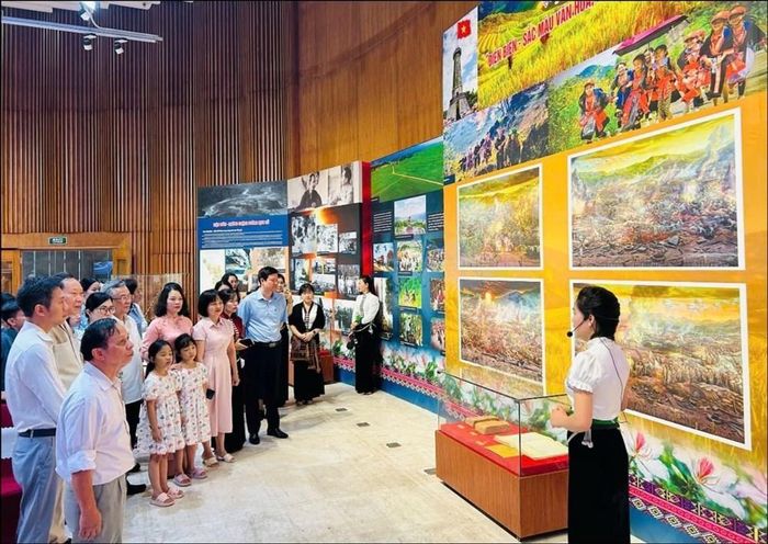 Không gian trưng bày giới thiệu toàn diện đời sống văn hóa của 19 dân tộc Điện Biên
