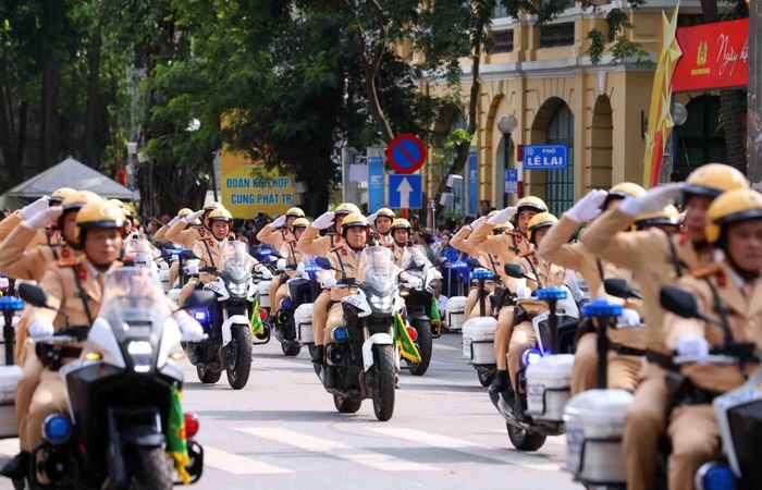 Dấu chân thầm lặng góp phần giữ bình yên Thủ đô.