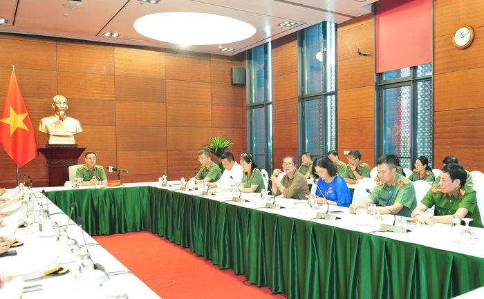 Các đại biểu tham dự buổi tổng duyệt.