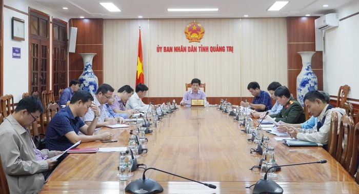 Lãnh đạo UBND tỉnh Quảng Trị họp cùng các sở, ngành đưa ra các giải pháp phát triển bền vững nghề khai thác thủy hải sản.