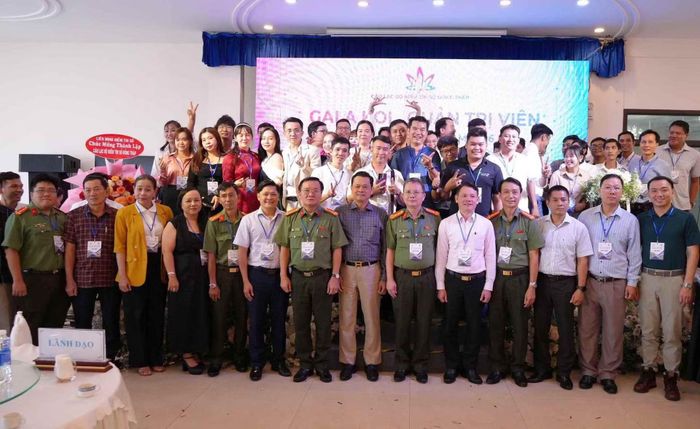 Các đồng chí lãnh đạo cùng đội ngũ KOL, Quản trị viên các trang, kênh, nhóm trên địa bàn tỉnh Đồng Tháp.
