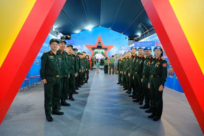 Lực lượng GGHB Bộ Công an tại không gian triển lãm.
