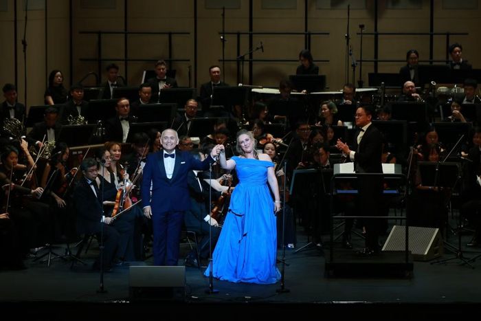 Chương trình có sự hiện diện của những giọng opera hàng đầu thế giới.