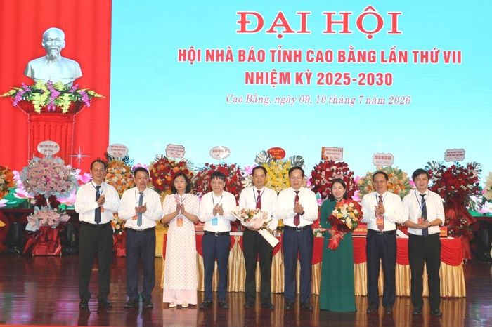 Ban Chấp hành Hội Nhà báo tỉnh khóa VII, nhiệm kỳ 2025 - 2030 ra mắt đại hội.