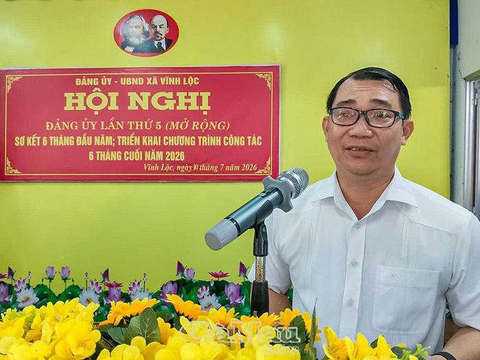Đồng chí Đặng Thành Thương, Bí thư Đảng ủy xã Vĩnh Lộc, đề nghị cả hệ thống chính trị phát huy tinh thần đoàn kết, quyết tâm hoàn thành các chỉ tiêu, nhiệm vụ năm 2026.