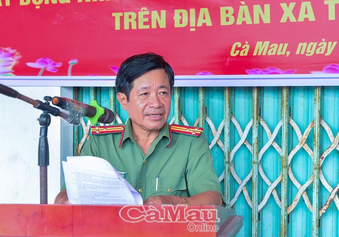 Thượng tá Phan Văn Vững, Phó trưởng phòng Tổ chức cán bộ, Công an tỉnh Cà Mau, cho biết lực lượng công an sẽ phối hợp hỗ trợ ngày công, đặt mục tiêu 3 căn nhà hoàn thành trước ngày 10/8.