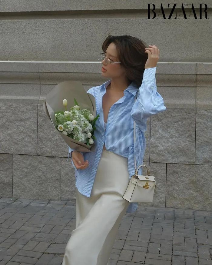 Phối chân váy dài và áo sơ mi