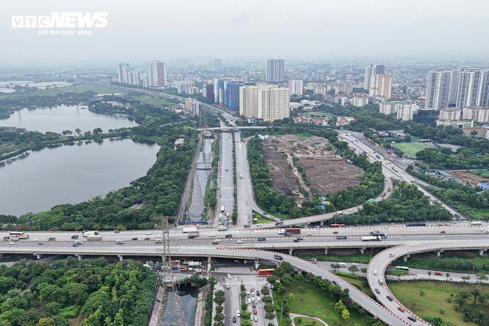 Vào các dịp cao điểm như cuối tuần, lễ, Tết, cao tốc Pháp Vân - Cầu Giẽ thường xuyên xảy ra ùn ứ do đây là tuyến huyết mạch kết nối Hà Nội với các tỉnh phía Nam.