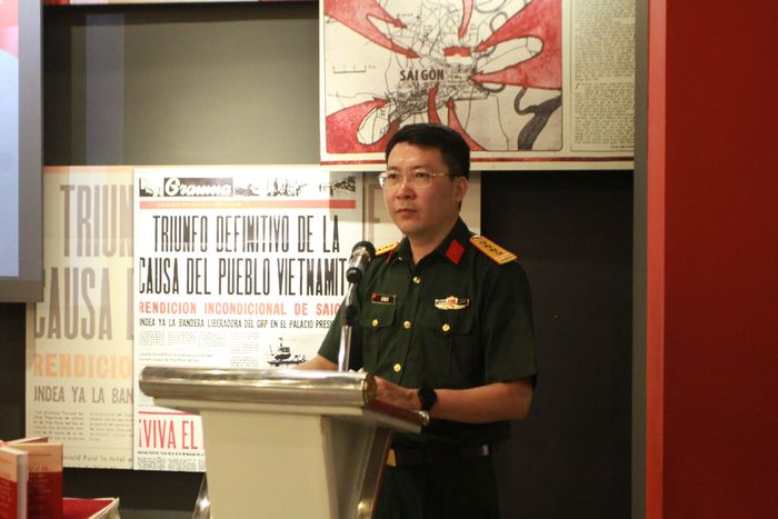 Đại tá Lê Văn Cử, Phó trưởng phòng Phòng học thuyết quân sự, Viện Chiến lược Lịch sử Quốc phòng.