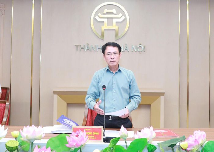 Phó Bí thư Thường trực Thành ủy Hà Nội Nguyễn Trọng Đông phát biểu tại buổi làm việc. Ảnh: Phạm Hùng
