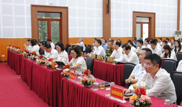 Các đại biểu tham dự kỳ họp. Ảnh: Thế Dương