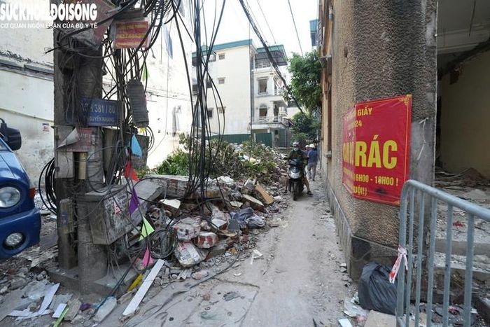 Đại diện Ban Quản lý dự án đầu tư - hạ tầng phường Cầu Giấy cho hay, có 103 tổ chức, hộ gia đình, cá nhân có đất thu hồi để thực hiện dự án. Đến nay, đã có trên 90 hộ gia đình, cá nhân đã đồng thuận bàn giao mặt bằng. Phường đang tiếp tục đẩy mạnh công tác tuyên truyền, vận động các trường hợp còn lại bàn giao mặt bằng cho dự án, phấn đấu hoàn thành trong tháng 7.