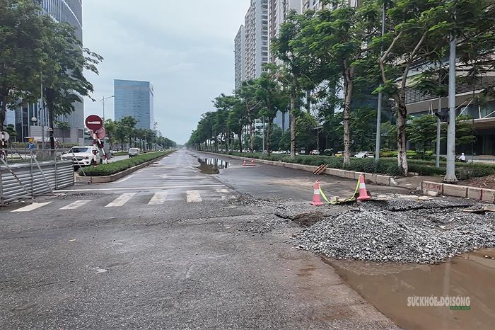 Công trường thi công kéo dài dọc trục đường Hoàng Minh Thảo.