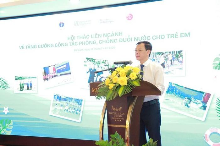 PGS.TS.BS Nguyễn Tri Thức, Thứ trưởng Bộ Y tế phát biểu tại sự kiện.