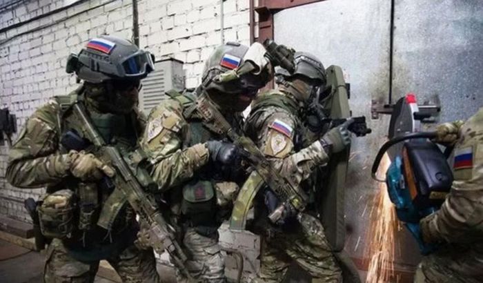 Thông qua chiến dịch phản gián, FSB đã khiến phía Ukraine chuyển trước 20% khoản tiền thưởng như một phần của kế hoạch. Người này được miễn truy cứu trách nhiệm hình sự vì tự nguyện phối hợp với cơ quan chức năng.