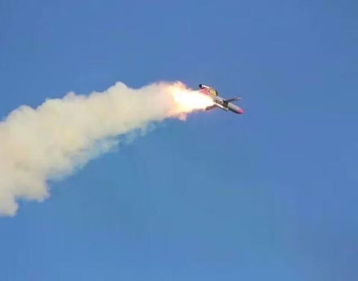 Điều đáng nói là Lực lượng Không quân Vũ trụ Nga về lý thuyết cần hàng chục máy bay AWACS để thực hiện nhiệm vụ bảo vệ lãnh thổ rộng lớn của nước này, nhưng chỉ với một số lượng nhỏ A-50U, họ vẫn đang làm tốt chức năng nói trên.