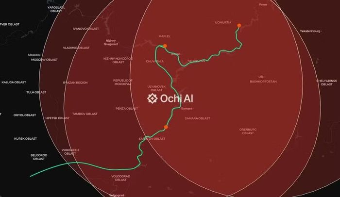 Ochi Analytics (Ochi AI) - một nền tảng trí tuệ nhân tạo của Ukraine chuyên về tình báo nguồn mở (OSINT) và giám sát dữ liệu thời gian thực sau đó đã phân tích và công bố đường bay của những tên lửa hành trình Flamingo trên không phận Nga và vị trí mà chúng bị bắn hạ.