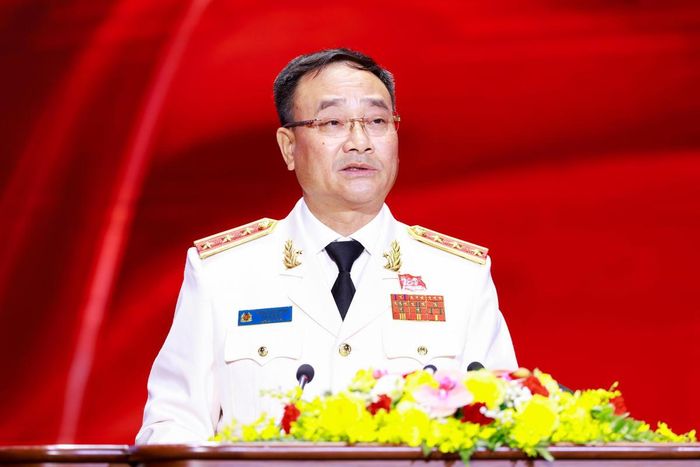 Thượng tướng Phạm Thế Tùng, Thứ trưởng Bộ Công an, trình bày diễn văn kỷ niệm. Ảnh: Quang Vinh