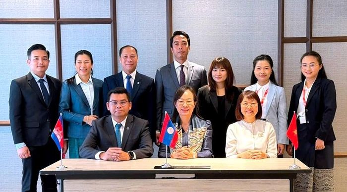 Lãnh đạo cơ quan du lịch quốc gia, đại biểu ba nước Campuchia - Lào - Việt Nam tham dự buổi làm việc
