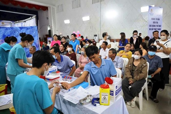 Nhiều đoàn viên, người lao động được khám sức khỏe, tầm soát nguy cơ mắc bệnh hiểm nghèo