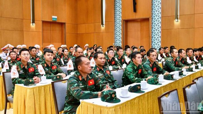 Các thành viên Đoàn cứu hộ, cứu nạn Quân đội nhân dân Việt Nam tham dự Lễ tuyên dương. (Ảnh: Thanh Giang)
