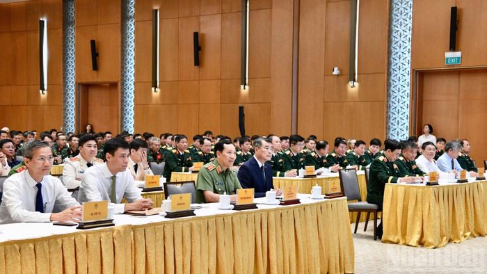 Thủ tướng Chính phủ Lê Minh Hưng và các đồng chí lãnh đạo, đại biểu tham dự Lễ tuyên dương. (Ảnh: Thanh Giang)