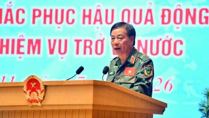 Thiếu tướng Phạm Văn Tỵ báo cáo tại Lễ biểu dương.